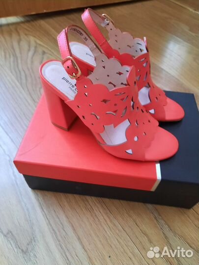 Платье Остин и босоножки натуральные 35-36