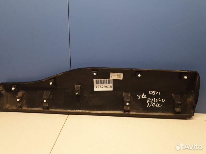 Молдинг двери левый задний Toyota RAV 4 2019