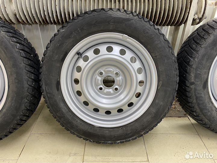 R15 Goodyear Ultragrip Ice Arctic 185/65, PCD 4x100 DIA 54.1
