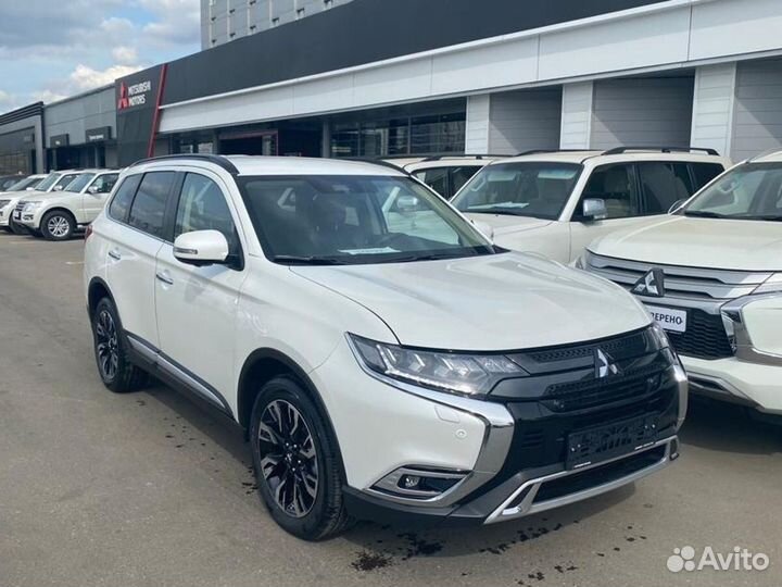 Mitsubishi Outlander 2.4 CVT, 2022