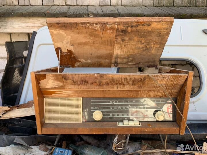 Виниловый проигрыватель