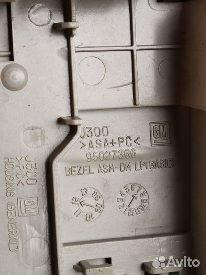 Плафон салонный Chevrolet Cruze I (2009—2012)