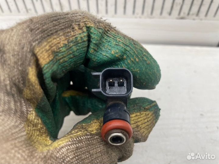 Форсунка топливная Volvo Xc60 I B6304T2 2010