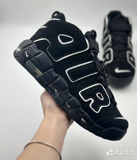 Удобные кроссовки Nike Uptempo