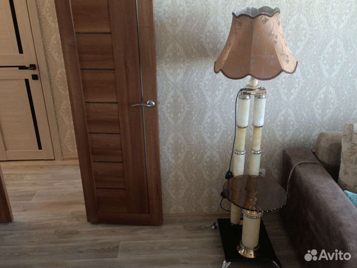 Торшер напольный