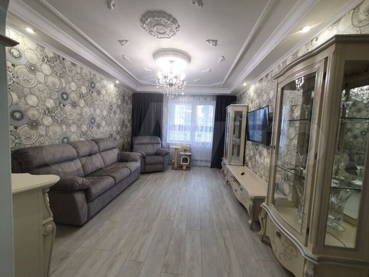 3-к. квартира, 95,9 м², 2/5 эт.