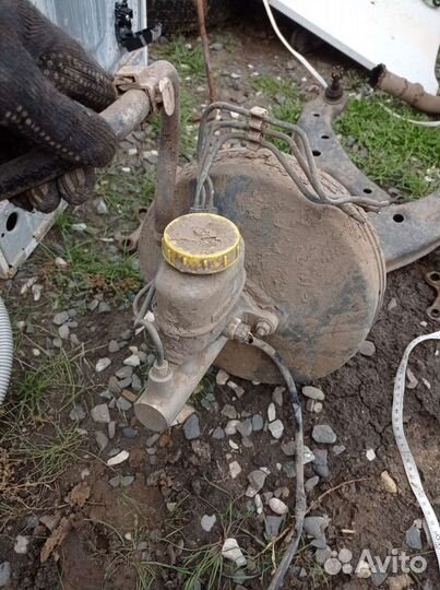 Тормозной цилиндр и вакуум nissan