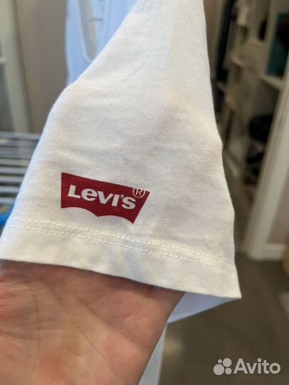 Футболка Levi's белая