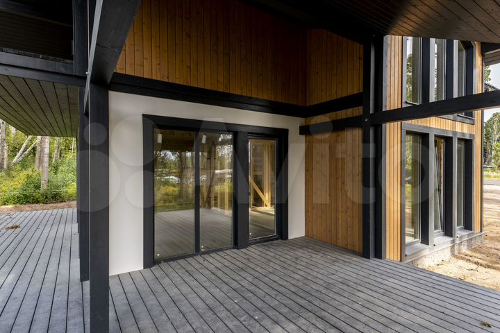 Дом 257 м² на участке 15 сот.