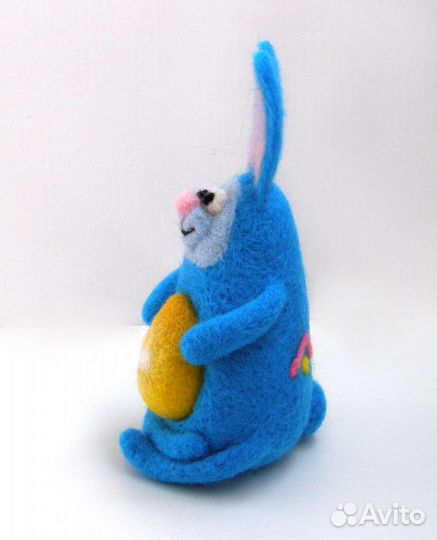 Заяц пасхальный валяный