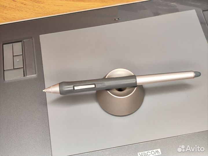 Профессиональный графический планшет Wacom Intuos3
