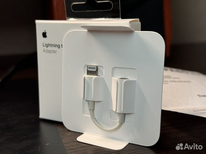 Адаптер Apple lightning 3,5mm jack