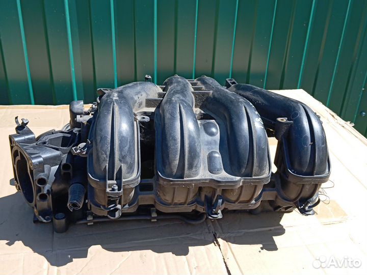 Коллектор впускной Ford Focus 2 1,8 - 2.0