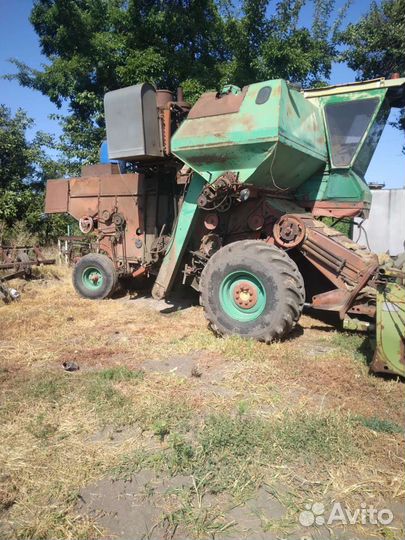 Комбайн Ростсельмаш Нива, 1990