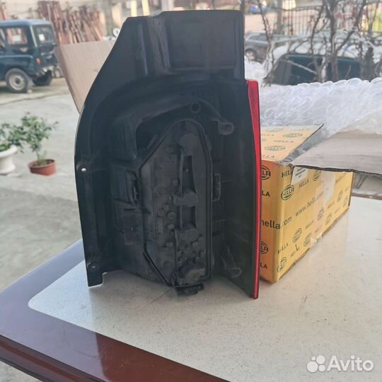 Залний левый фонарь оригинал на Т5