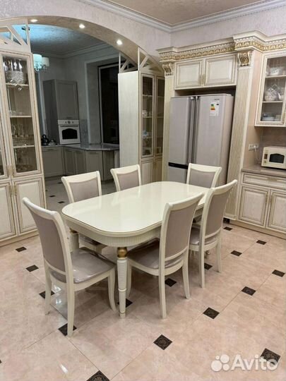 Кухонный стол. Доставка по всей России