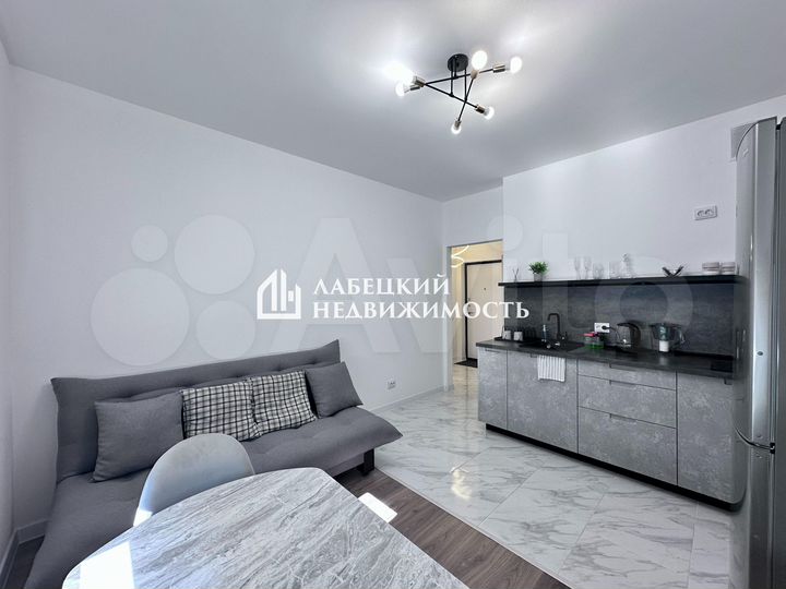 1-к. квартира, 36 м², 8/12 эт.