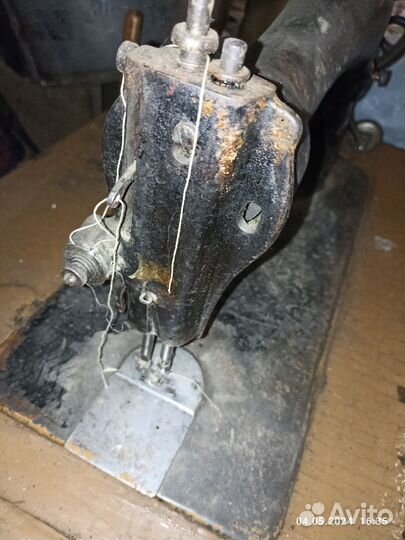 Швейная машинка Singer