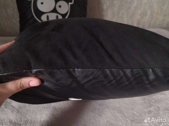 Декоративные подушки субару