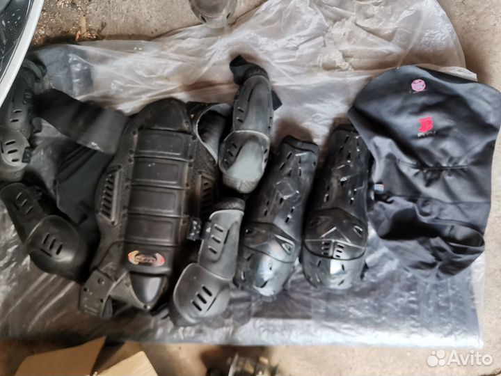 Защитный костюм мотоцикл