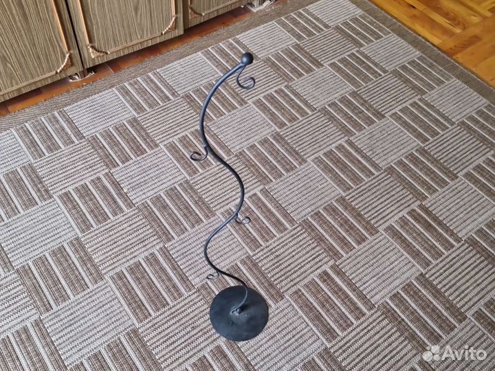 Кованая подставка-вешалка для зонта