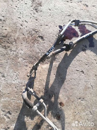 Трубки гура Киа Рио 1