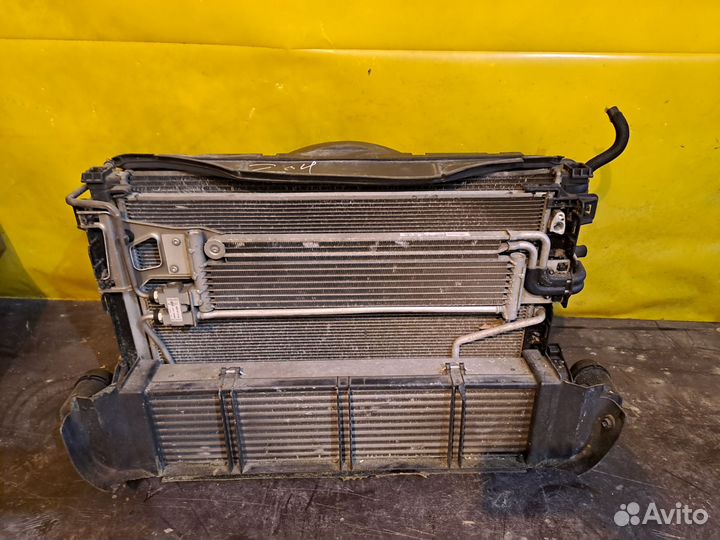 Mercedes W212 3.0 CDI кассета радиаторов рест