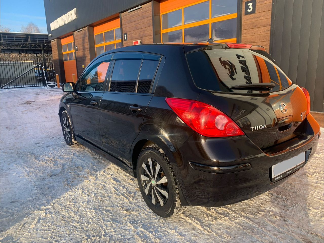 Nissan Tiida: фото владельца