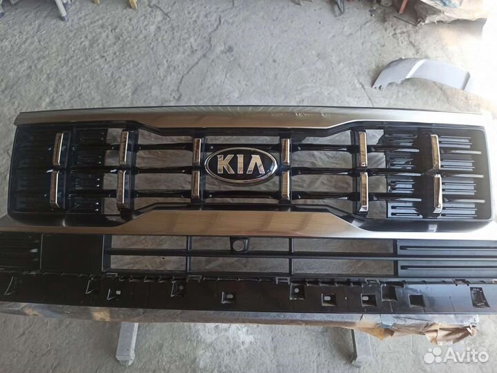 Решетка радиатора Kia Mohave