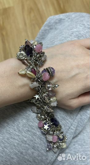 Брошь белая