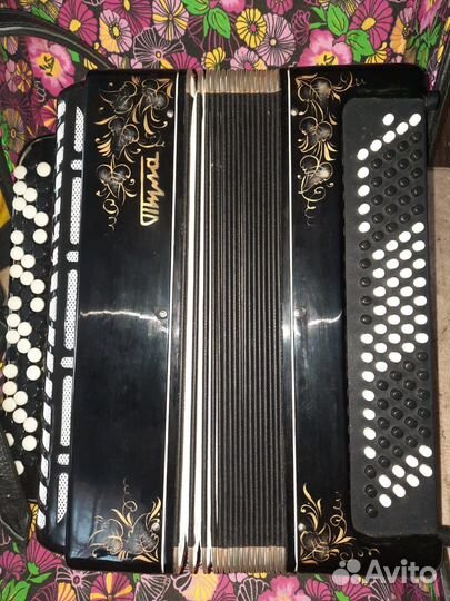 Баян Тула 210