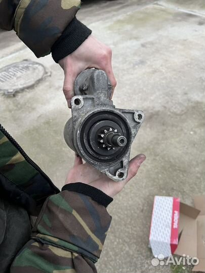 Автомобильная запчасть