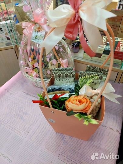 Подарки с чаем, кофе и сладостями