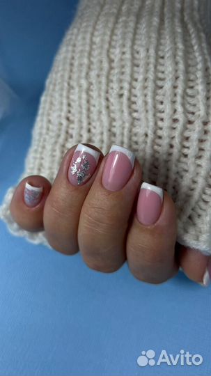 Маникюр с покрытием и укреплением