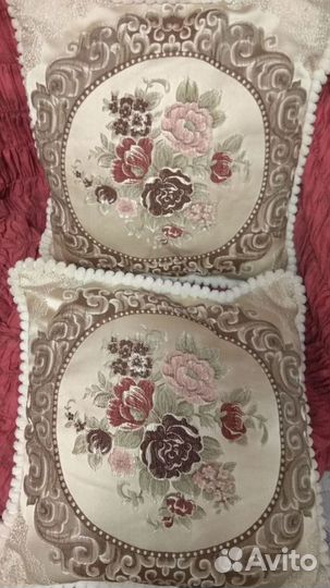 Подушки с красивыми наперниками скатерть турция