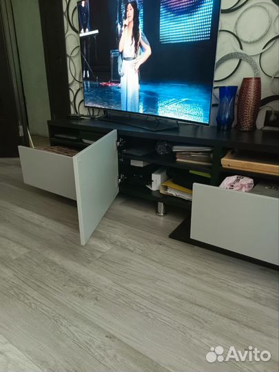 Тумба под телевизор