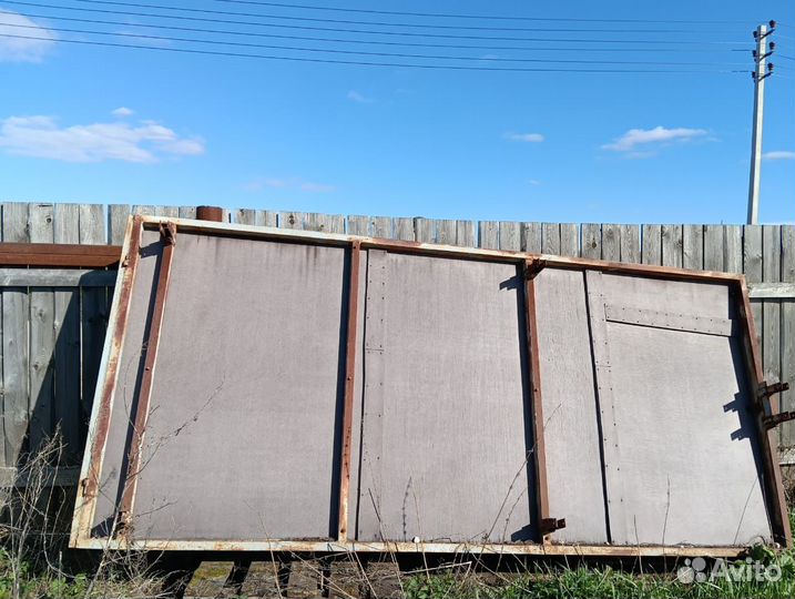 Комплект моторная лодка с мотором и прицепом