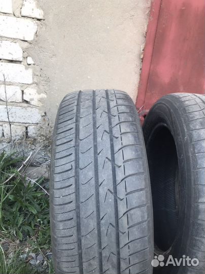 Toyo H19 215/60 R17