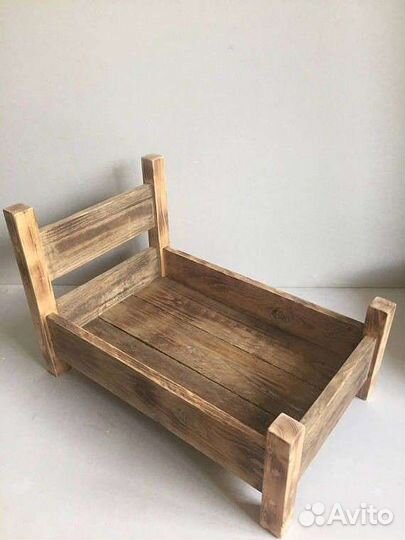 Подставки и лежаки для животных ручной работы