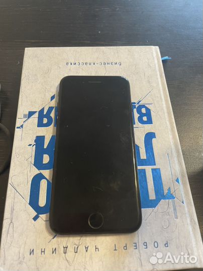 iPhone 7, 32 ГБ