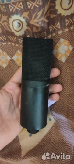 Студийный микрофон