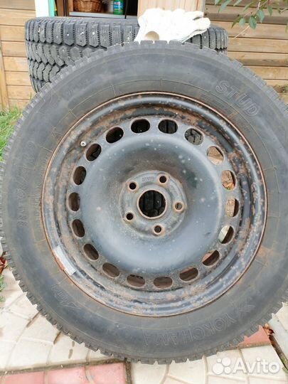 Yokohama ice guard 215 55 r16 на дисках