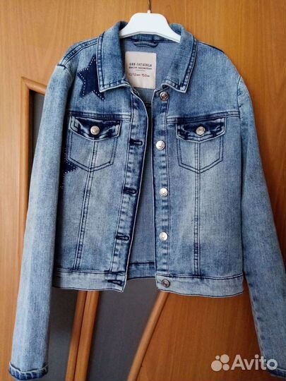 Джинсовая куртка на девочку