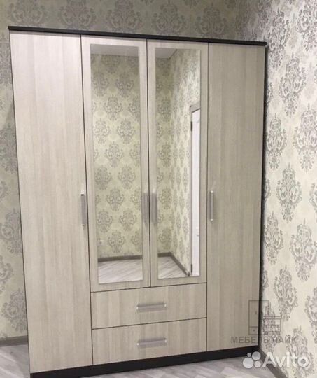 Шкаф вместительный