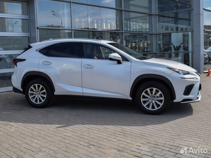 Lexus NX 2.0 AT, 2018, 51 901 км