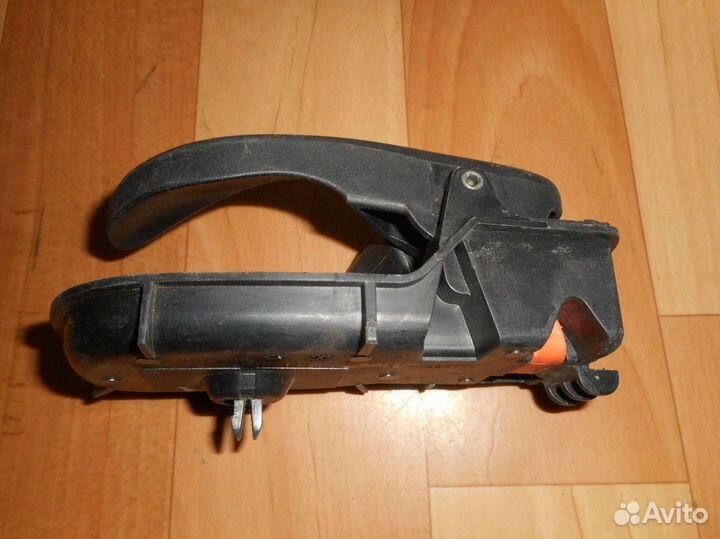 Ручка двери внутренняя правая Ford Focus I USA (19