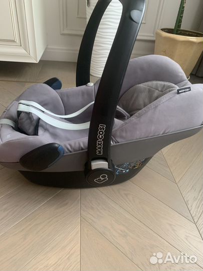 Детское автокресло от 0 maxi cosi