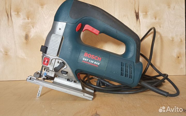 Прокaт. Лобзик Bosch GST 135 BCE Professional