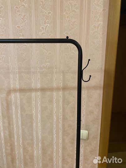 Вешалка напольная для одежды