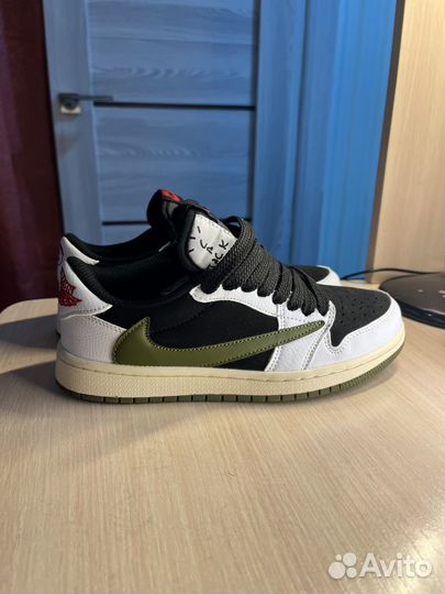 Кросовки Jordan 1 Low Travis Scott Olive